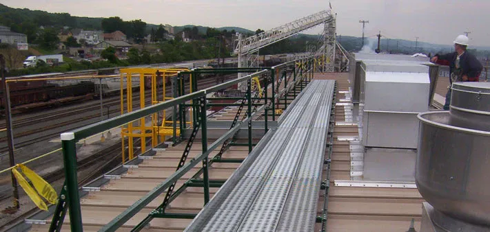 Grip Strut Grating for Roof Walkways - anti-slip safety grating close-up