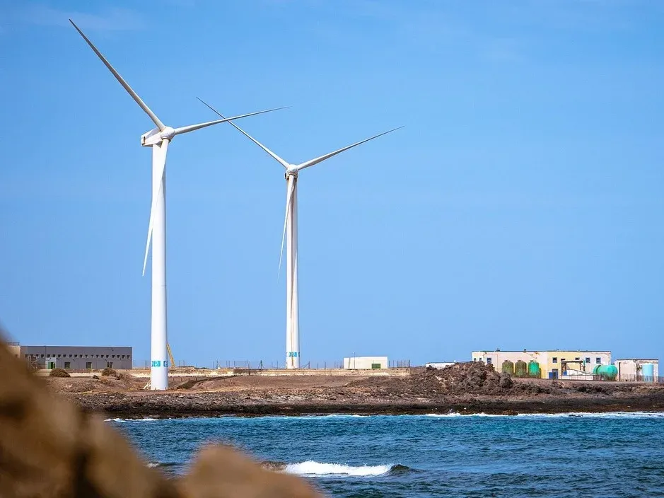 Projet de caillebotis de sécurité pour plate-forme éolienne offshore - 5 000m² Grip Strut galvanisé à chaud