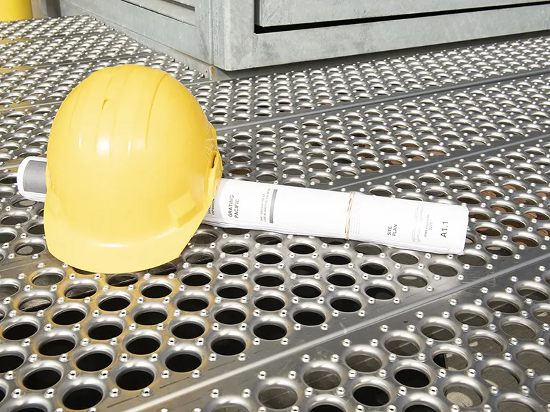Perf-O-Grip Grating for Oilfield Platforms - anti-slip safety grating close-up